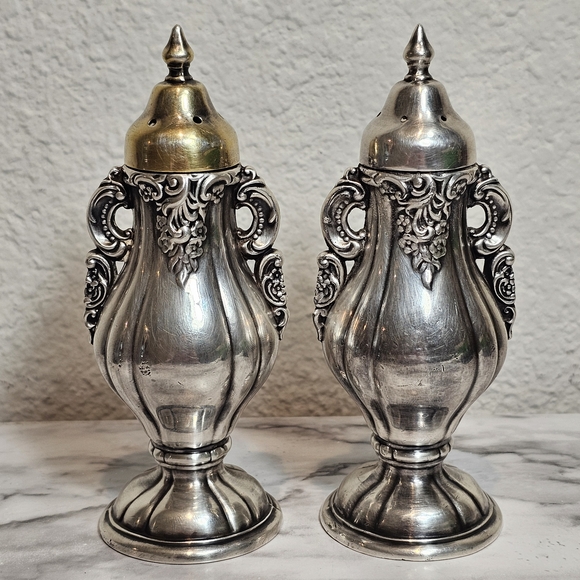 Barouque Wallace Silverplate Other - Baroque Wallace Silverplate Salt and Pepper Shakers